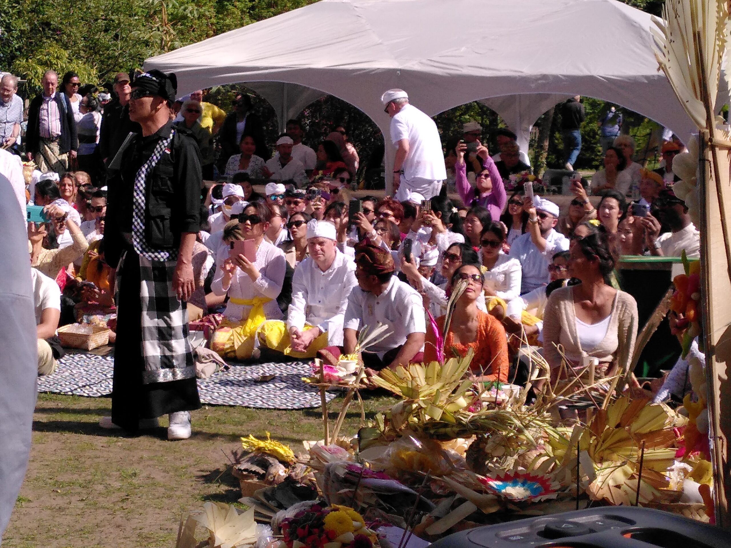 Melaspas Agung dan Ngenteg Linggih di Kallenkote