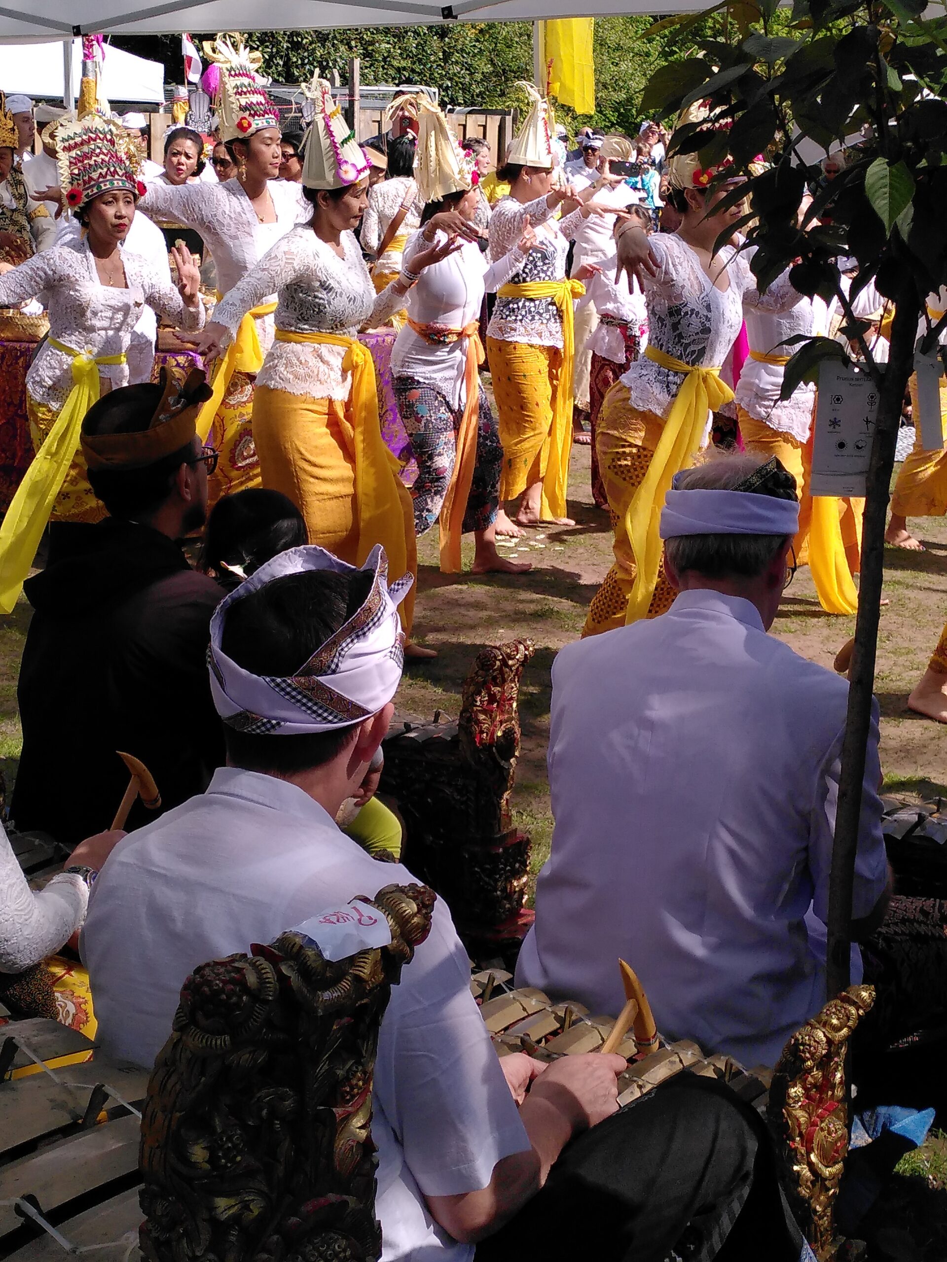 Melaspas Agung dan Ngenteg Linggih di Kallenkote