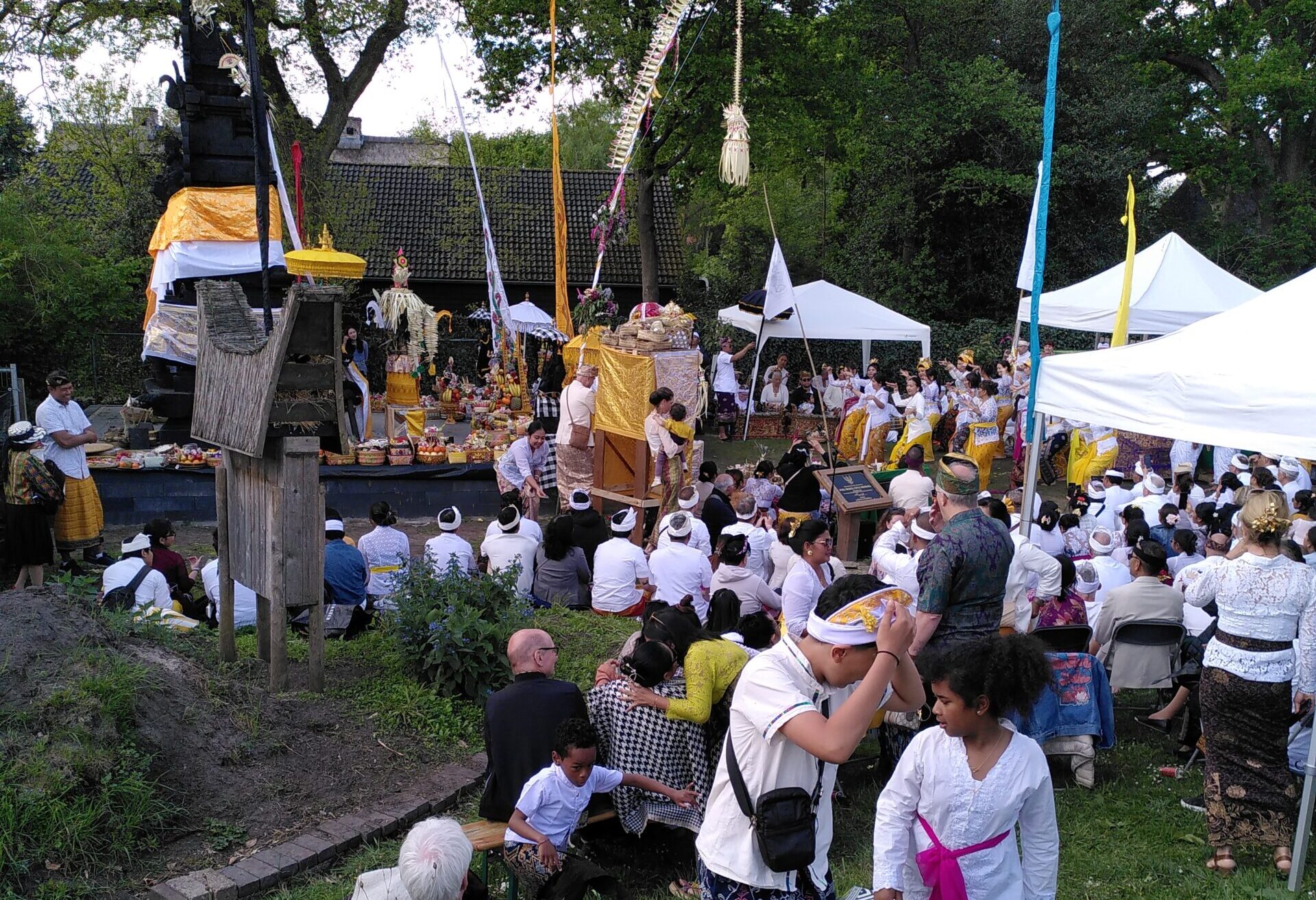 Melaspas Agung dan Ngenteg Linggih di Kallenkote