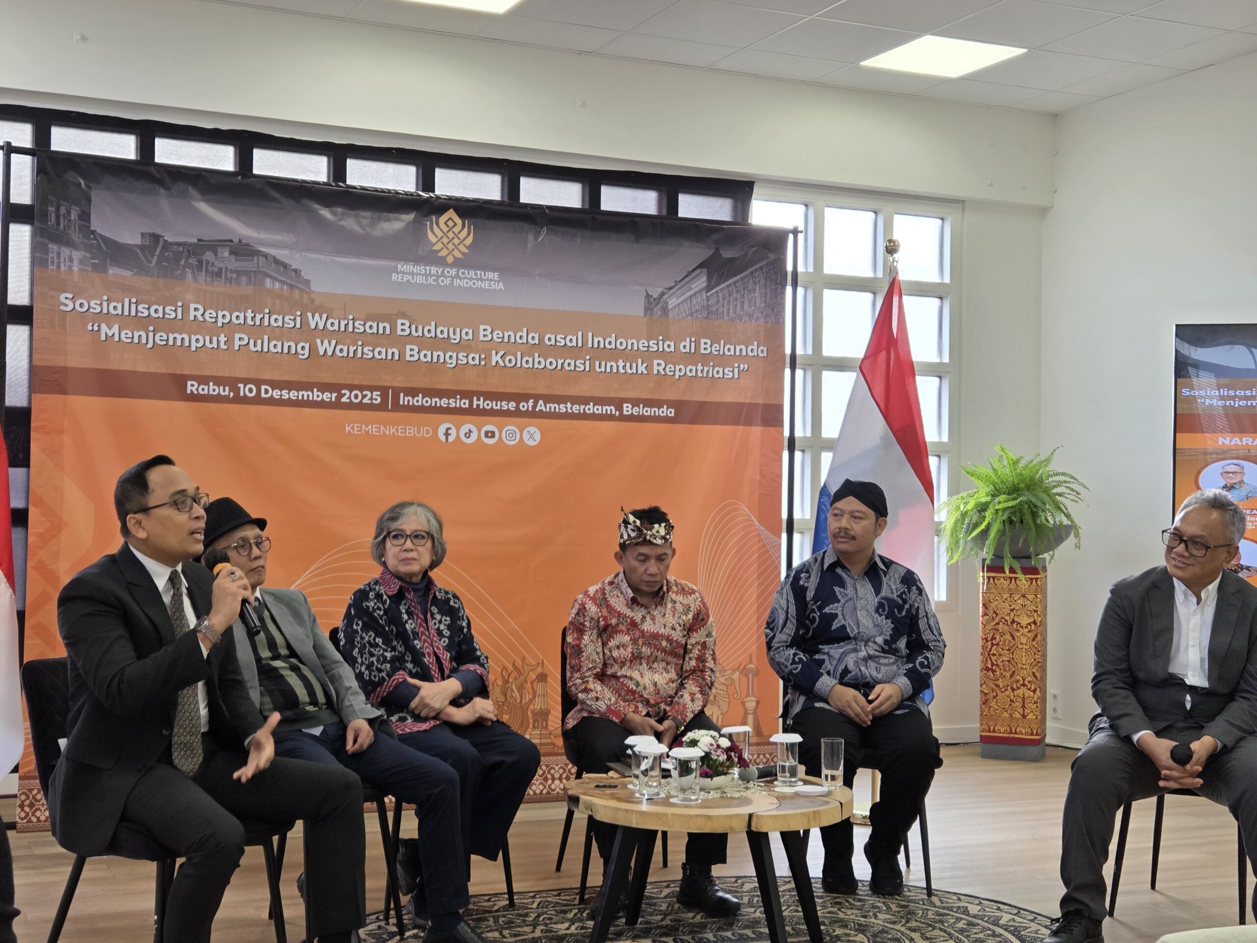 Putu Supadma Rudana, Ketua Umum Asosiasi Museum Indonesia memaparkan rencana pengembangan museum di Indonesia (Foto: Hengky Kurniawan).