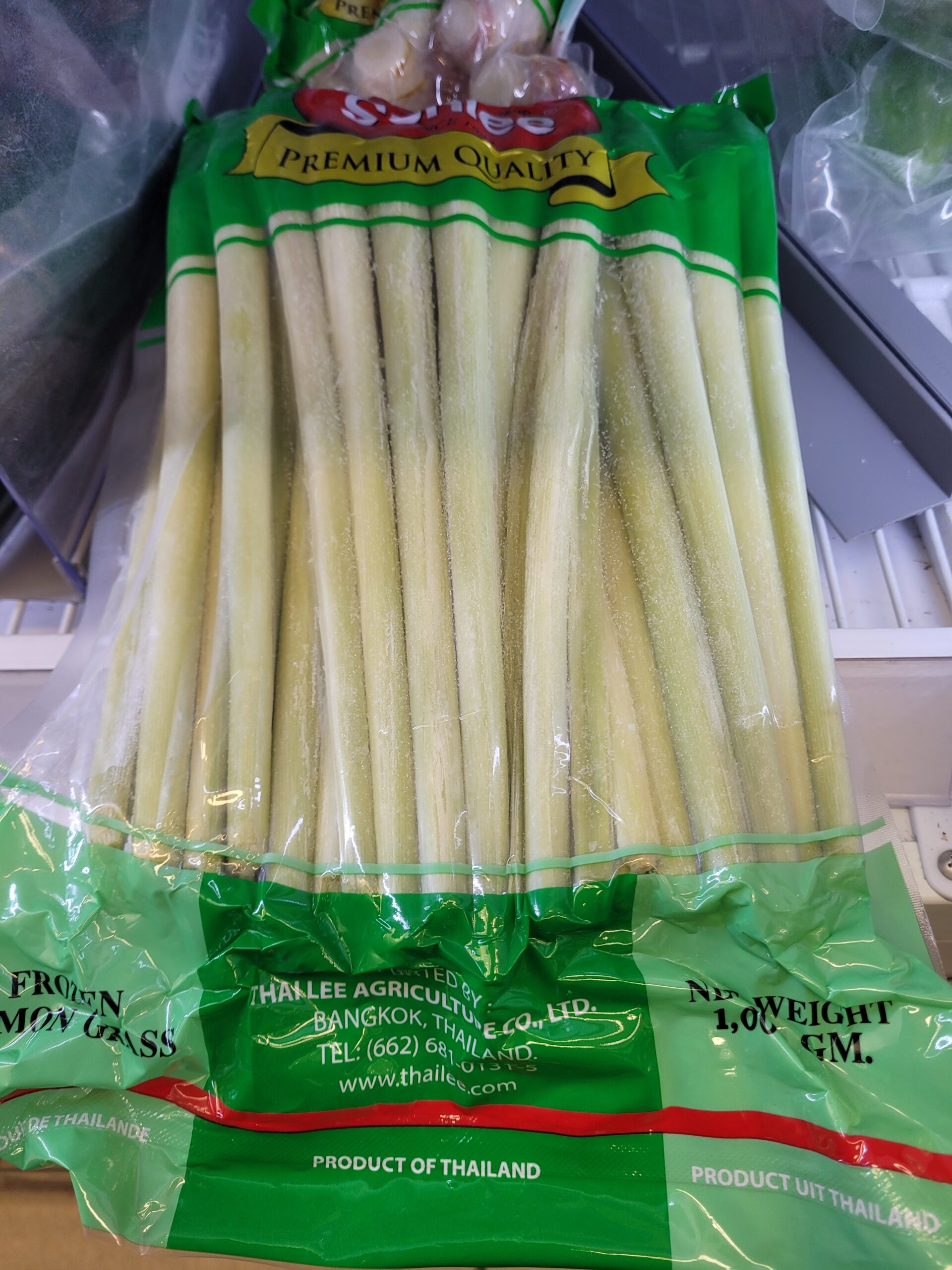 Produk bumbu segar beku dan umbi segar di Belanda (foto: Hengky Kurniawan)