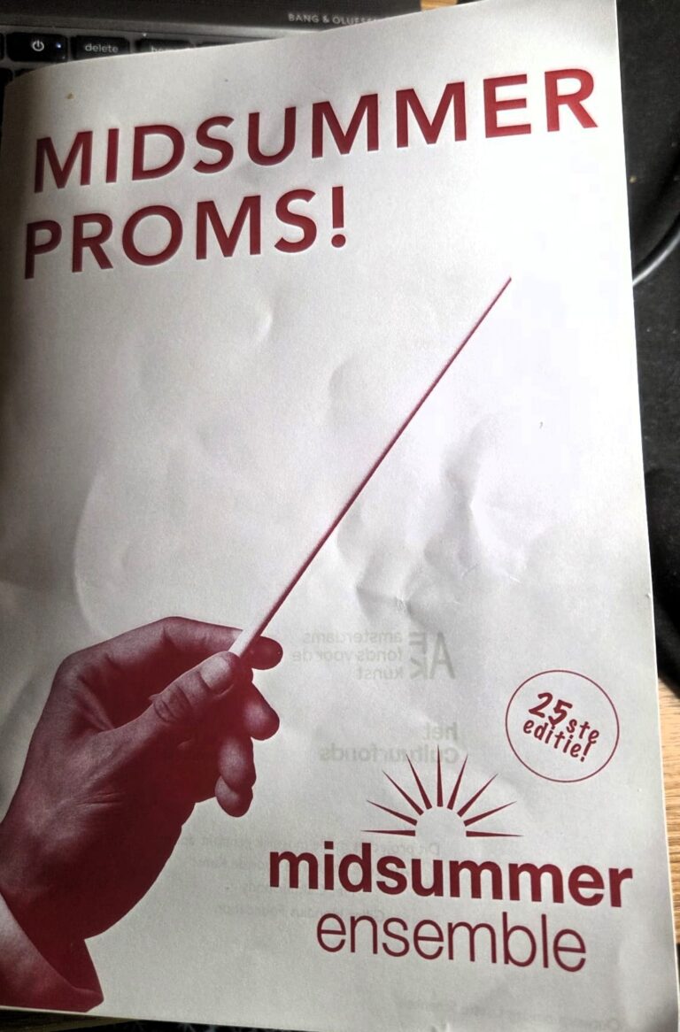 Midsummer Proms: Dvořák, Sumatra, dan Suara yang Bergema di Amsterdam
